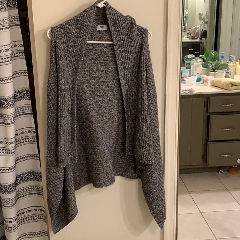 Long sleeveless sweater